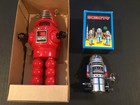 2 Retro Style Tin Wind Up Robots Mechanical Planet Robbie Robby Robot   Robot 7