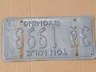 Expired 1975 Wyoming License Plate Error 3tax 1993 Ton Mile Reverse 3  Years Old