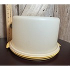 Vintage Tupperware Cake Saver  683 And  684 Carrier Taker Keeper Harvest Gold