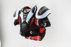 Bauer Vapor Flypro Shoulder Pads Intermediate Size Medium  0226-8689 