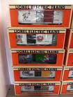 Lionel Disney mickey   Minnie Mouse  Donald Duck 10 Piece Train Box Car Lot  New