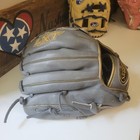 11 75  Louisville Slugger Lxrf191175 Fastpitch Softball Right Hand Throw Glove