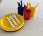 Hong Kong 70 s Vintage 4 Color Plastic Dinnerware Flatware Set Plates   Utensils