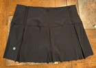 Lululemon Women   s Size 8 Black Attached Shorts Pockets Stretchy Tennis Skort