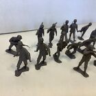 Lot Of 32 Vintage 1960   s Louis Marx Ww2 Plastic Army Men Figures 2  German   Us