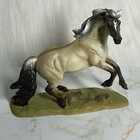 Breyer Breeds Of The World 8255  Dun Mustang   Resin   Bnib   Gorgeous