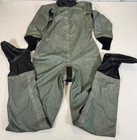 Multifabs Survival Aerostar Usn Gore-tex Dry Suit Medium Tall 9 Sock Size