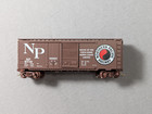 N Scale Micro Trains   22040 Northern Pacific 40  Box Car Plug   Sliding  Door