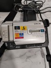 Sony Dcr-trv11 Digital Handycam Minidv Tape Camera Camcorder Bundle