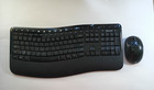 Microsoft Comfort Desktop 5050 Wireless Keyboard   Mouse With Dongle  read 