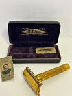 Antique Vintage 1930   s Gillette Gold Safety Razor Good Condition Original Box