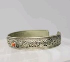 Vtg Om Mani Padme Hum Chant Yoga Mantra Cuff Bracelet Nepal Silver    Coral