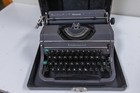 1942 - Underwood Universal Portable Typewriter W  Case