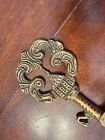 Vintage Solid Brass Ornate Wall Hanging Key Holder Skeleton Key Design 20   