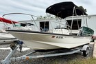 Boston Whaler 170 Montauk    - Another Quality Ycm Whaler 
