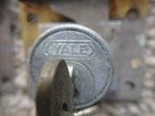 Vintage Antique Old Yale   601 Cabinet Desk Drawer  Lock With 2 Keys And Catch