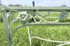 Vintage Salterini Wrought Iron Outdoor  patio Table With Glass Top  60   Seats 6