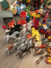 Huge 10 lbs Playmobil Mixed Lot 48 Figures 19 Horses Knights Weapons Etc Read 