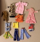 Vtg Barbie 1968 The World Of Barbie Pink Case  1002 W  Clothes   Accessories
