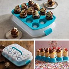 New Pampered Chef Cupcake Pan   Carrier Set Item   101233