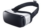 Samsung Gear Virtual Reality Headset   Steel Series Bluetooth Controller