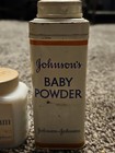 Lot Of 2 Vintage 1960s Johnson   s Baby Powder Tin Bundle 1 3 4oz 4 Oz Baby Cream
