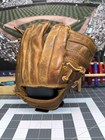1950s Wilson A2234 Harvey Kuenn Infield Baseball Glove Player Model