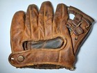 1940s Baseball Glove Vintage Baseball Glove Wilson 625 Made In Usa Streamlined
