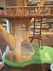 Calico Critters Tree House Upper Cabin With Birdhouse  Sandbag  And Basket