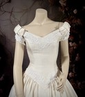 1990s Silk Dupioni Wedding Dress W trailing Train Size 2 4