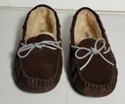 Ugg Australia 5612 Women s Dakota Suede Moccasin Slippers Shoes Size 6 Us Brown 