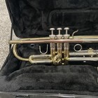 Bach Tr-500 Student Trumpet Brass Finish With Hard Case And Mp 7c