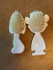 1970 Charlie Brown And Snoopy Hair Brushes 