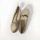 Musshoe Women   s Flat Beige Size 10 New