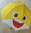 Baby Shark Yellow Kids Umbrella With Clamshell Handle  Brand New With Tags 