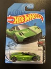 2020 Hot Wheels Super Treasure Hunt    17 Pagani Huayra Roadster With Protector