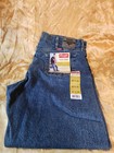 Wrangler Men s Relaxed Fit Jeans     5 Star Premium Denim Size 40x29   brand New  