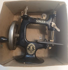 Antique 1914 Singer No  20 Child s Sewing Machine W original Box   Instructions