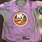 2015-16 Ny Islanders Thomas Hickey Hfc Warmup Used   Signed Jersey