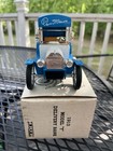 Ertl 1913 Model  t  Ford Delivery Bank Big Apple Market Stock  2975 Nos 1 500