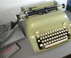 Mid-1960s Royal Empress Manual Desktop Typewriter Mcm Green Space Age Design