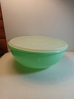 Vintage Tupperware Bowl Celery Green Fixnmix 274-5 With Clear Lid 224  Made Usa