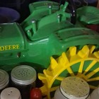John Deere Tractor Vehicle Salt   Pepper Shakers Set  2-piece Green Yellow