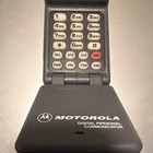 Motorola F09hld8415bg Flip Phone Black 1mb Vintage Digital Personal Communicator