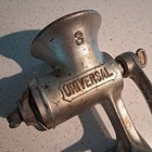 Vintage Universal No  3 Meat Grinder Wooden Handle Made In The Usa Exc  Cond    