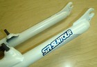 Sr Suntour M2025 White 26  Mountain Bicycle Suspension Fork Bike Parts 558-1