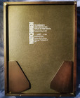 Watchmen - The Comedian s Guns And Dog Tags  369 Of 1000 -dc Direct Prop Replica