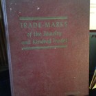 Lot Of 5 Antique Antiquing Books - Glass  Furniture  Jewelry