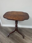 Antique Cloverleaf-top Tripod Table - C  1835 - Hardwood - Country Federal Style