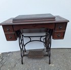 Very Rare Antique American  popular  Treadle Sewing Machine Iron Frame